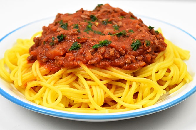 LES SPAGHETTIS BOLOGNAISE